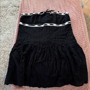 Elegant/Beach Black Dress with White Accents